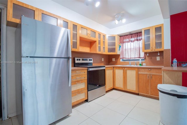 3 of 33 - 9321 Nw 43rd Mnr, Sunrise, FL