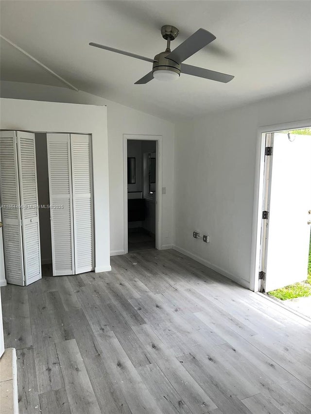 5 of 25 - 802 S 24th Ave, Hollywood, FL