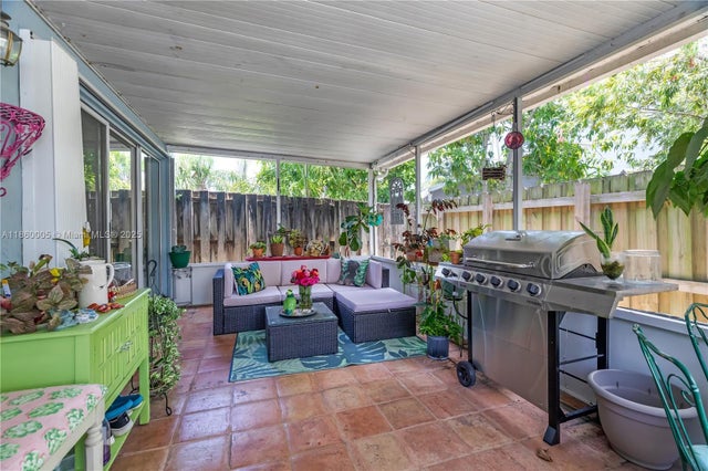 5 of 29 - 10048 Sw 222nd St, Cutler Bay, FL