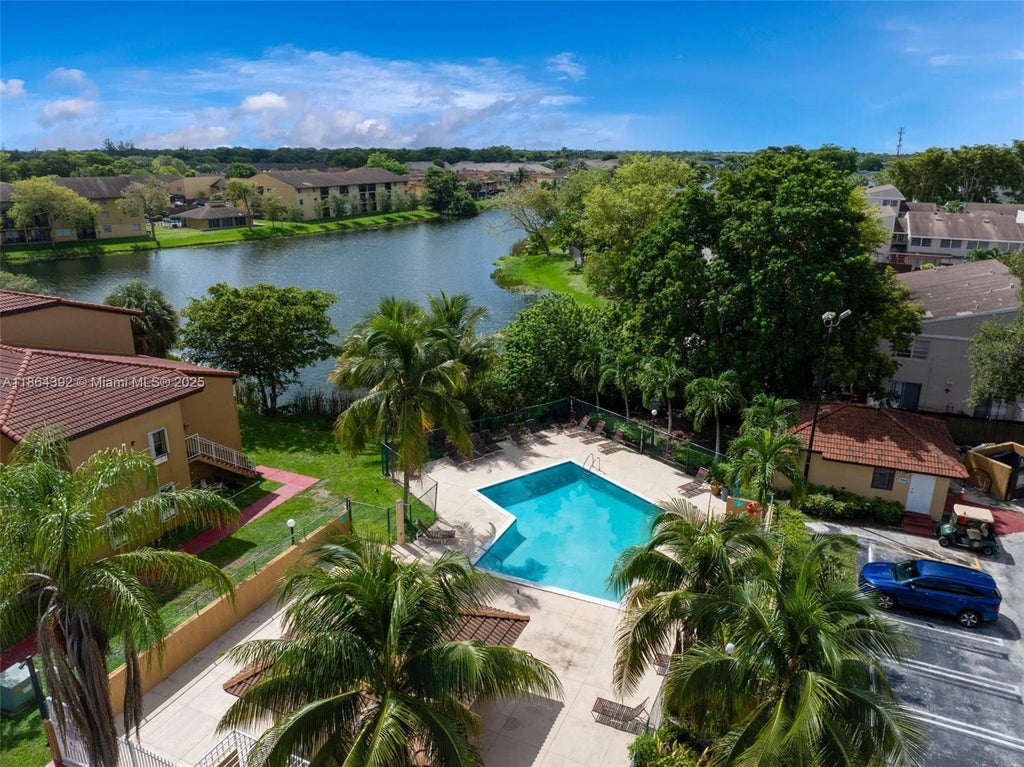 15620 Sw 80th St H-101, Miami