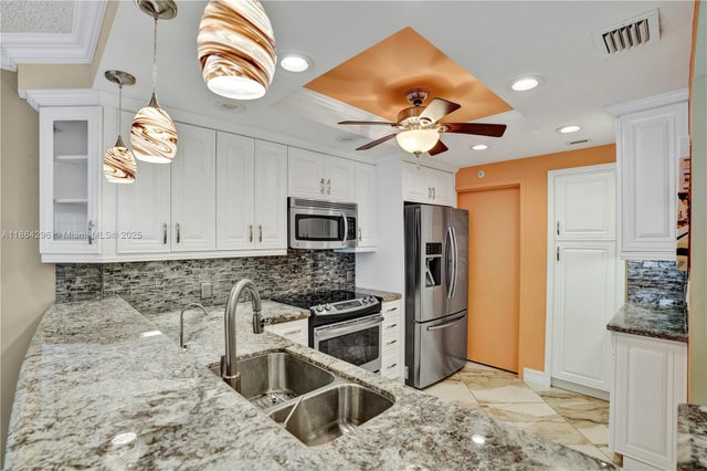 2 of 57 - 1500 S Ocean Blvd 806, Lauderdale By The Sea, FL