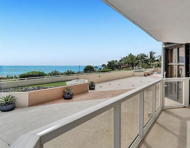 1 of 21 - 6423 E Collins Ave 206, Miami Beach, FL