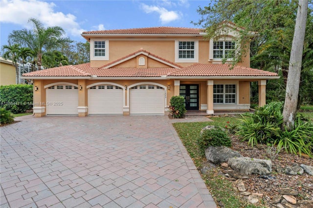 1 of 65 - 15643 Cypress Park Dr, Wellington, FL