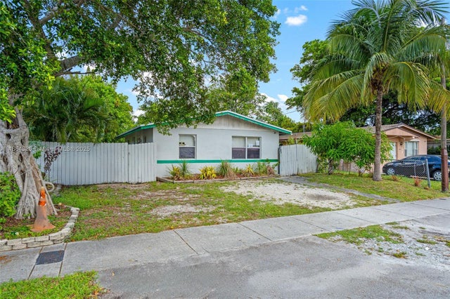 2 of 24 - 2433 Nw 20th St, Fort Lauderdale, FL