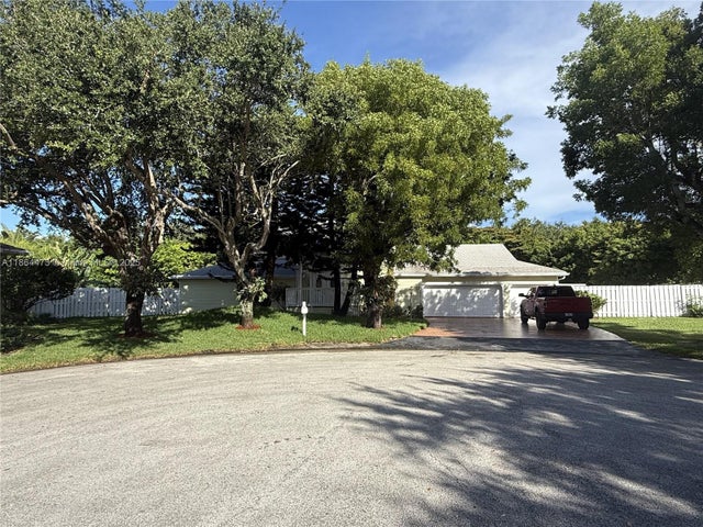 2 of 20 - 15051 Sw 149th St, Miami, FL