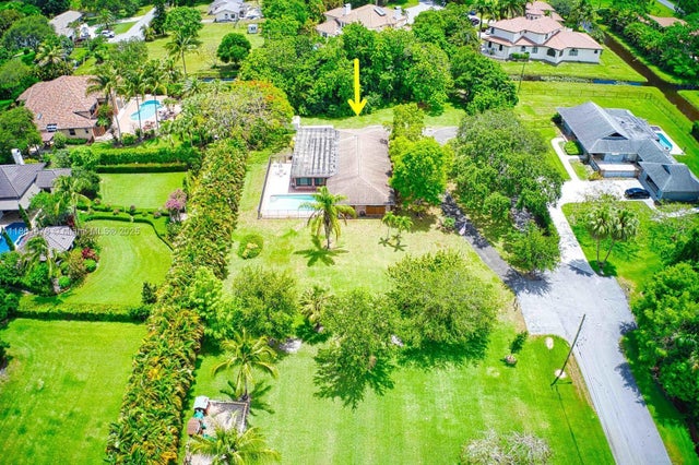 3 of 37 - 12101 Nw 6th St, Plantation, FL