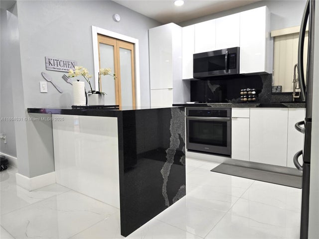 2 of 43 - 380 W 41st St, Hialeah, FL