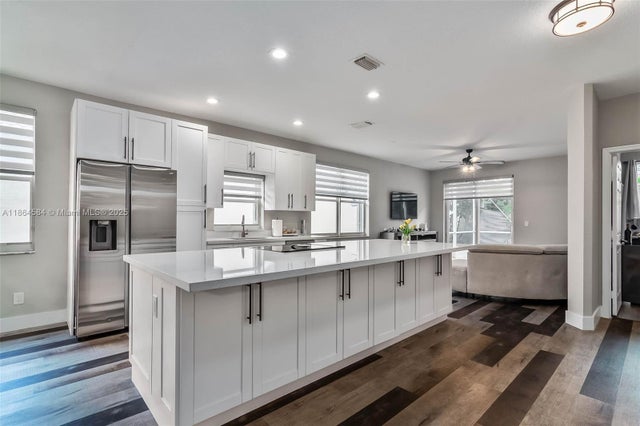 2 of 21 - 4907 Pelican Mnr, Coconut Creek, FL