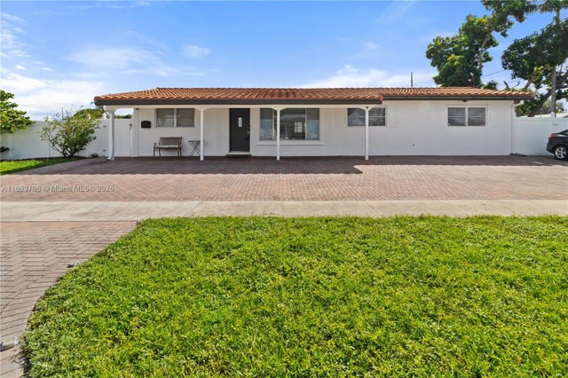 2 of 30 - 7490 Buchanan St, Hollywood, FL
