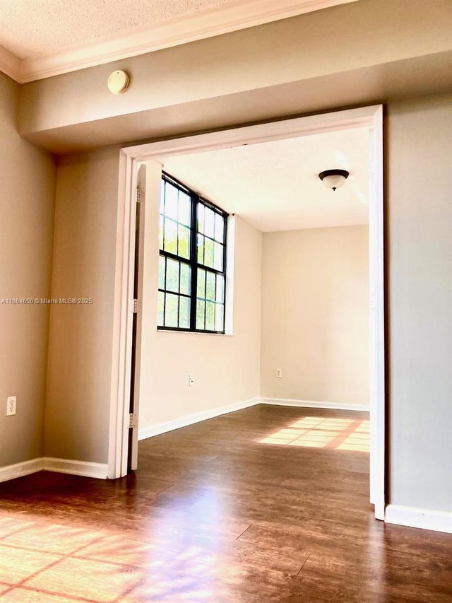 4 of 29 - 1919 Van Buren St 321a, Hollywood, FL