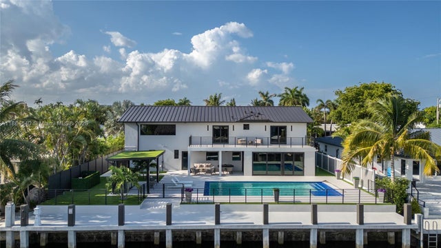 4 of 87 - 3224 Ne 42nd Ct, Fort Lauderdale, FL
