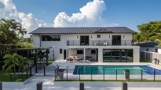 5 of 87 - 3224 Ne 42nd Ct, Fort Lauderdale, FL