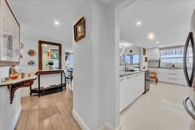 2 of 58 - 3800 Hillcrest Dr 411, Hollywood, FL
