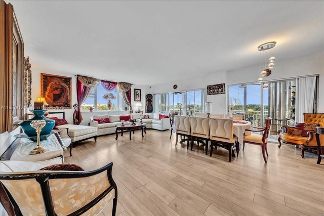4 of 58 - 3800 Hillcrest Dr 411, Hollywood, FL