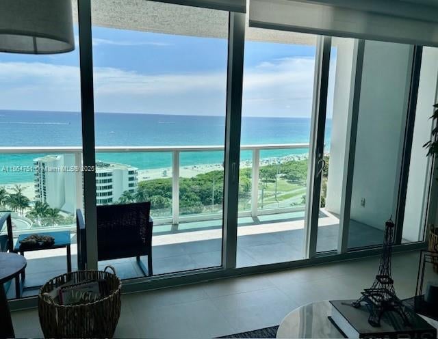 2 of 35 - 100 Bayview Dr 1906, Sunny Isles Beach, FL