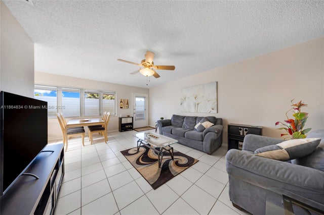 4 of 45 - 15600 Ne 6th Ave 26d, Miami, FL