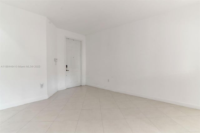 4 of 30 - 11321 Nw 84th St, Doral, FL