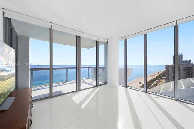 2 of 20 - 6899 Collins Ave 2108, Miami Beach, FL