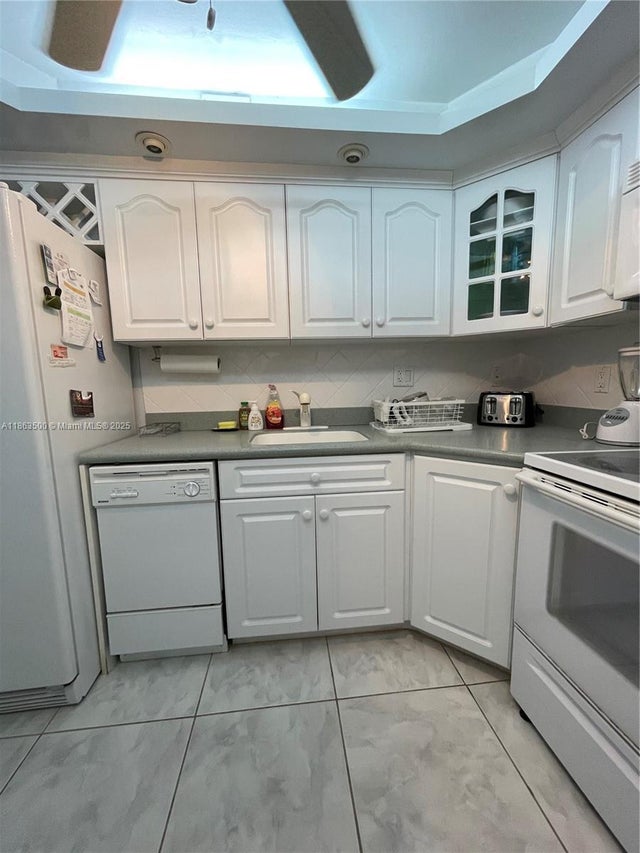 2 of 19 - 3180 S Ocean Dr 204, Hallandale Beach, FL