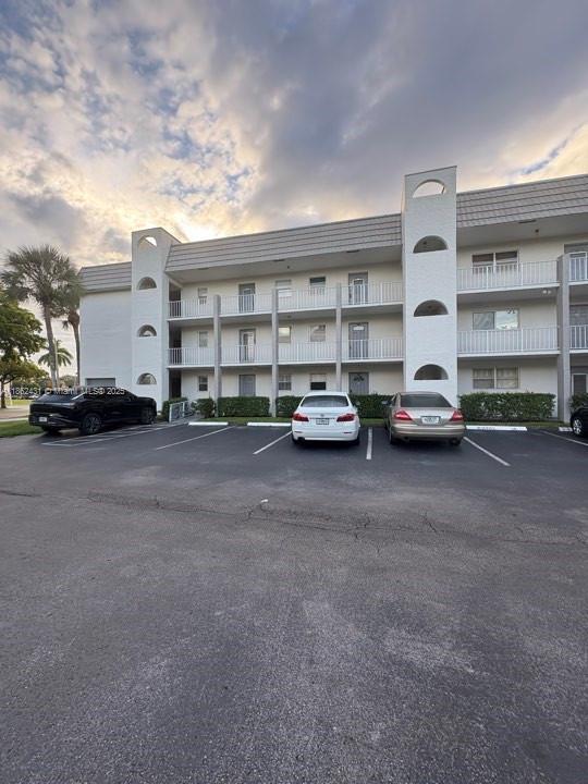 3 of 20 - 8135 Sunrise Lakes Blvd 208, Sunrise, FL