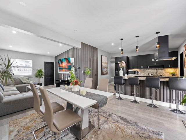 2 of 10 - 3106 Sw 14th St, Fort Lauderdale, FL