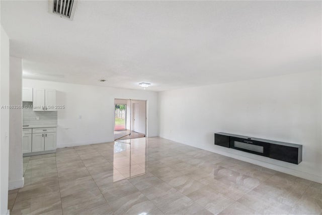 2 of 29 - 4340 Nw 196th St, Miami Gardens, FL