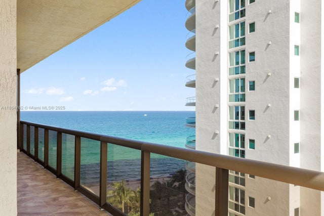 4 of 12 - 16275 Collins Ave 904, Sunny Isles Beach, FL