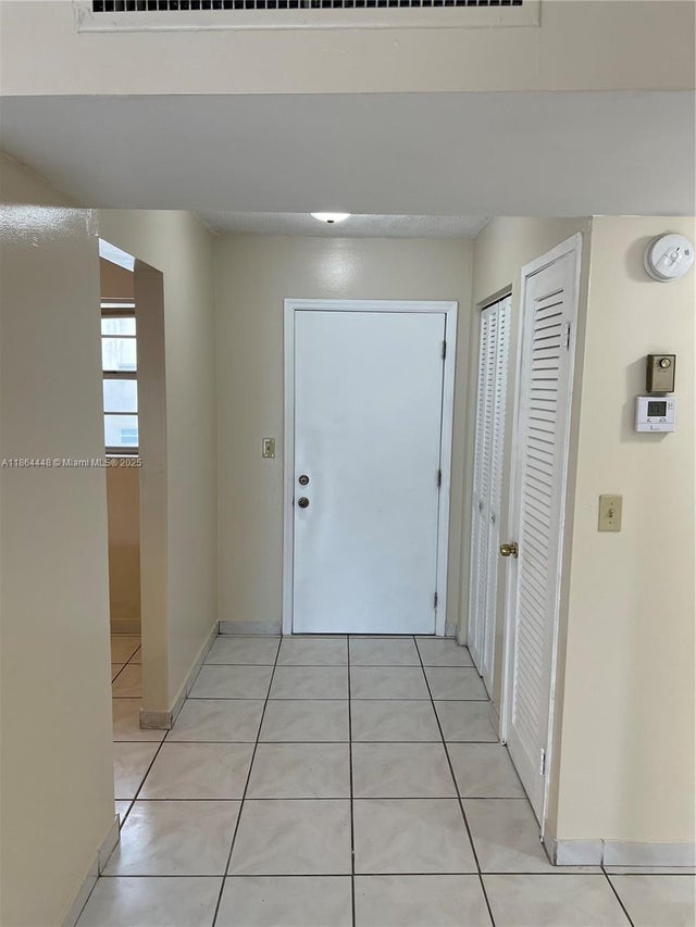 5 of 21 - 1680 Ne 191st St 216-2, Miami, FL