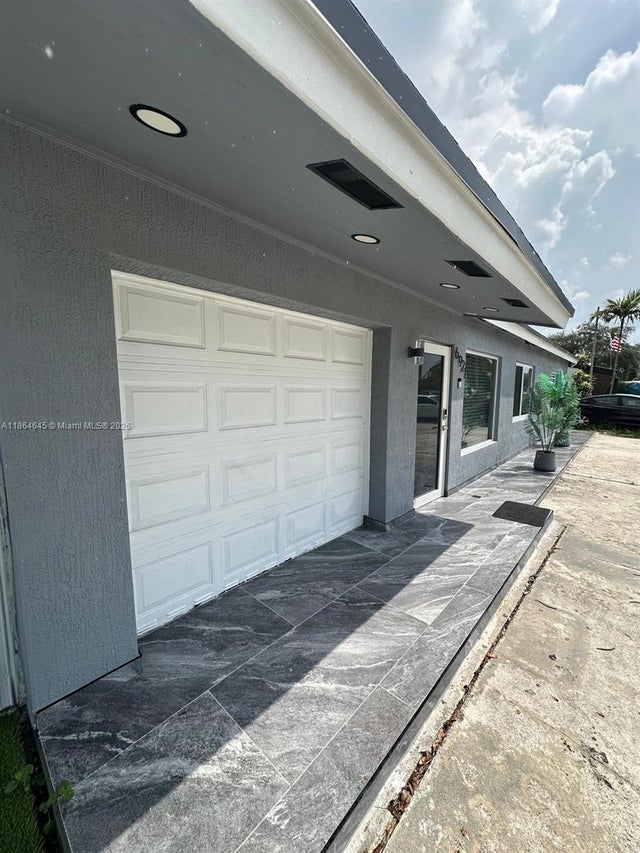 2 of 44 - N/A, Hollywood, FL