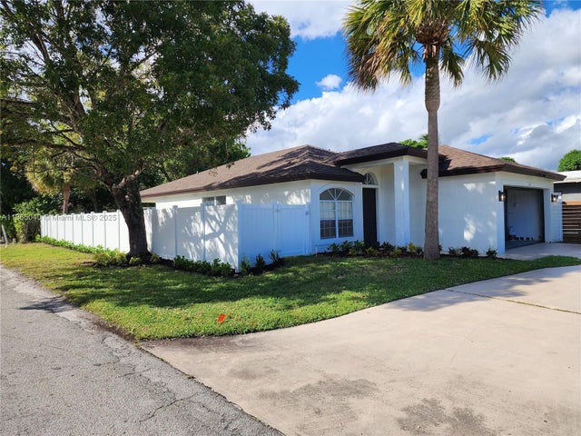 1 of 26 - 1701 Nw 6th Ave, Fort Lauderdale, FL
