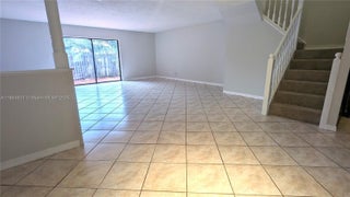 Photo of Listing #A11864925