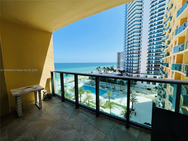 2 of 21 - 2501 S Ocean Dr 918, Hollywood, FL