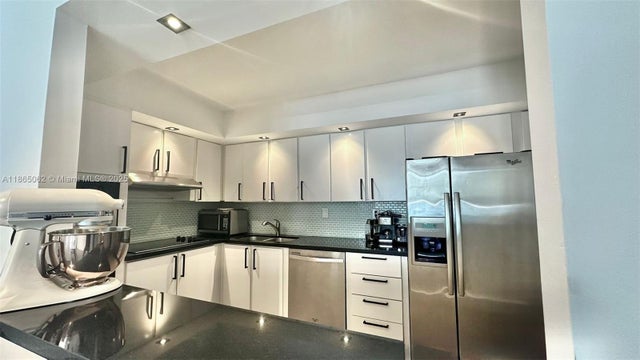 3 of 22 - 19370 Collins Ave 319, Sunny Isles Beach, FL