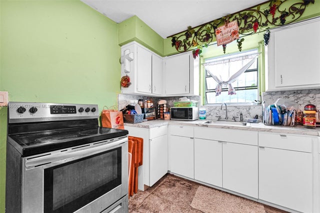 4 of 22 - 1736 Nw 69th St, Miami, FL