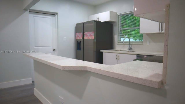 4 of 23 - 2503 Nw 9th St, Fort Lauderdale, FL