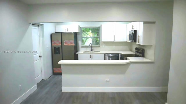 5 of 23 - 2503 Nw 9th St, Fort Lauderdale, FL