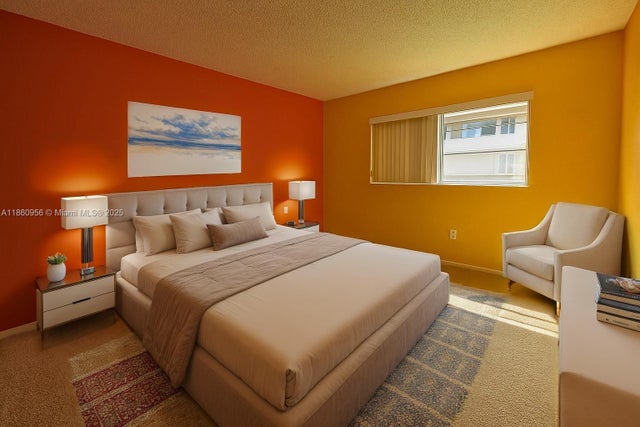 5 of 17 - 5011 W Oakland Park Blvd 207, Lauderdale Lakes, FL