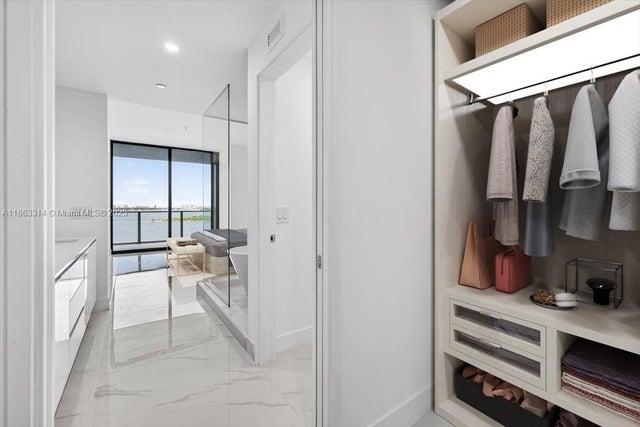 2 of 35 - 700 Ne 24th 1104, Miami, FL