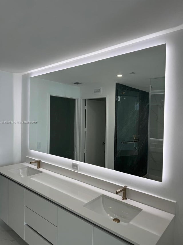 5 of 35 - 700 Ne 24th 1104, Miami, FL