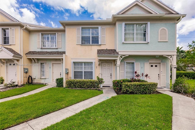 1 of 19 - 23 Simonton Cir, Weston, FL