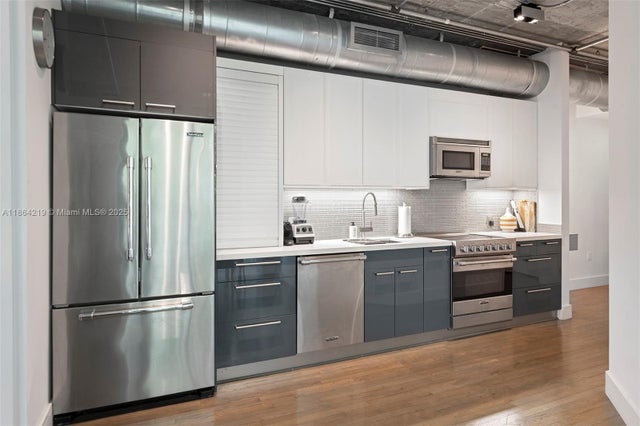 5 of 32 - 1700 Meridian Ave 307, Miami Beach, FL