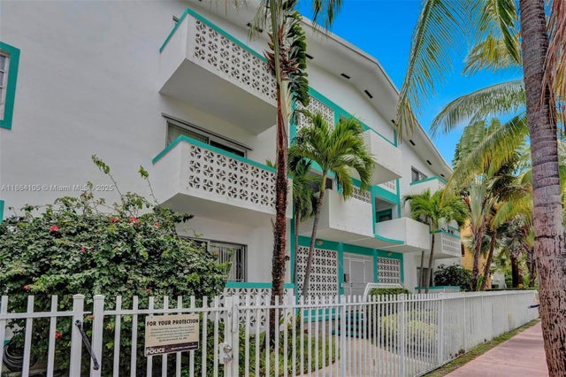 4 of 54 - 350 Collins Ave 310, Miami Beach, FL