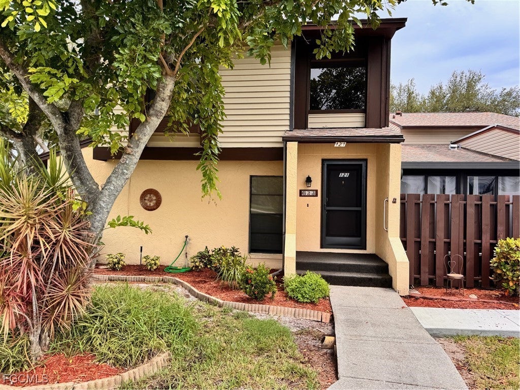 623 Se 12th Ave 121, Cape Coral
