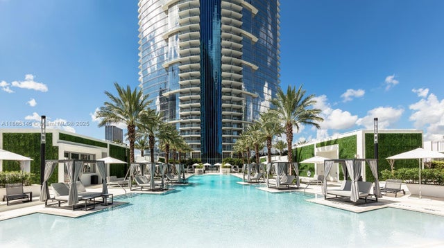 1 of 58 - 851 Ne 1st Ave 1811, Miami, FL