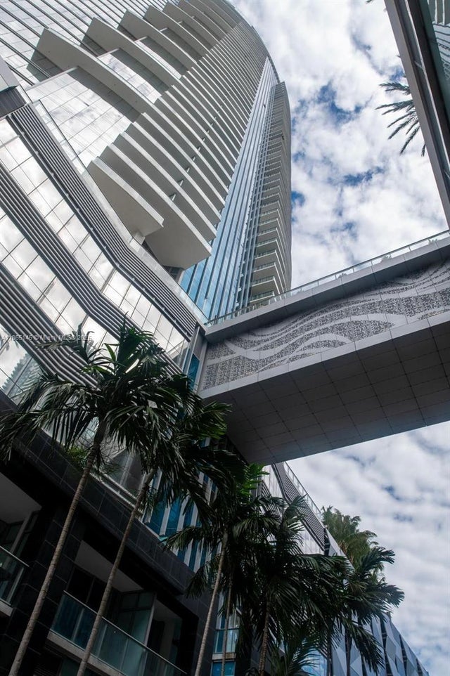 2 of 58 - 851 Ne 1st Ave 1811, Miami, FL