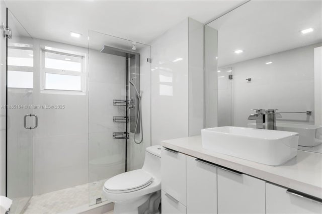 5 of 19 - 2101 S Ocean Dr 1203, Hollywood, FL