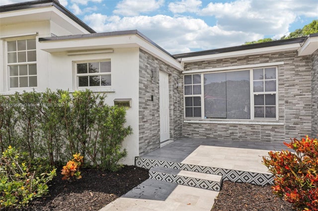 4 of 39 - 12630 Ne Miami Pl, North Miami, FL