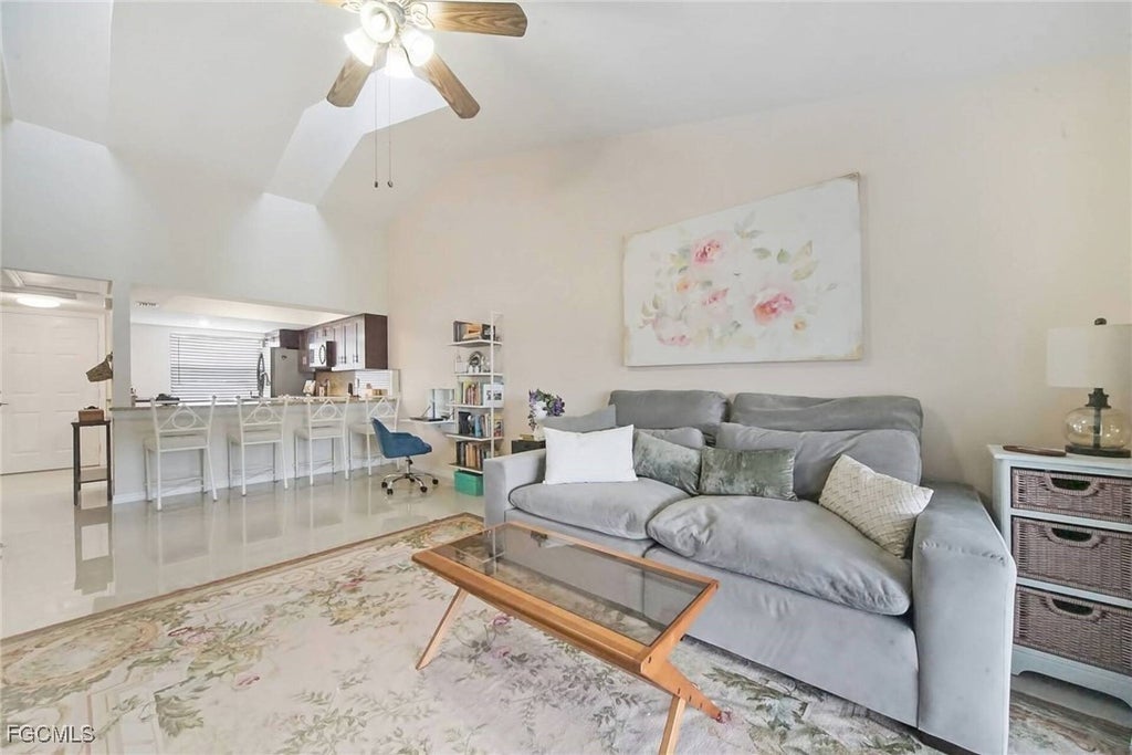 3734 Sw 8th Ct 101, Cape Coral