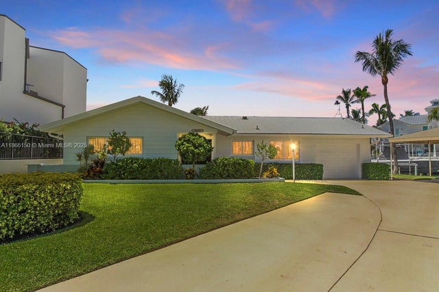 1 of 33 - 19125 Waterway Rd, Jupiter, FL