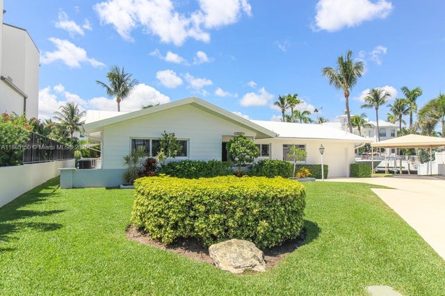 2 of 33 - 19125 Waterway Rd, Jupiter, FL